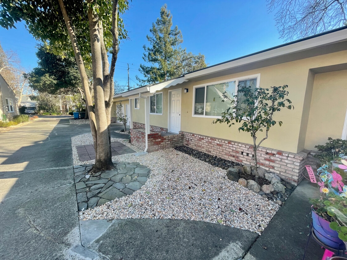 1119 Humboldt St Unit B, Santa Rosa, CA 95404 Apartments in Santa