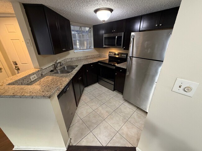 Photo - 1916 Lake Atriums Cir Townhome