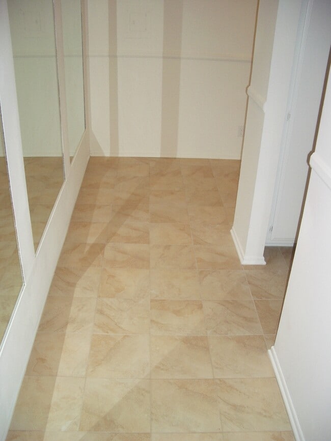 Foto del edificio - 7211 Cozycroft Ave