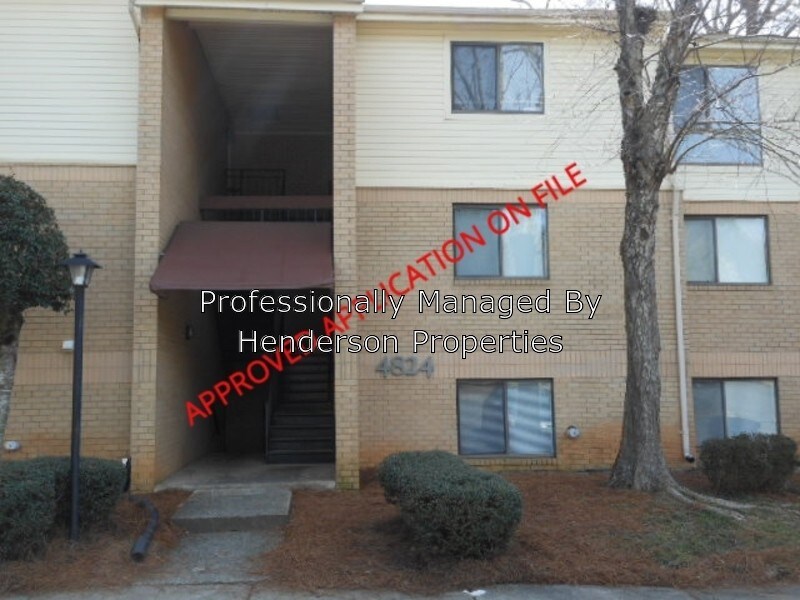 Primary Photo - 4824 Spring Lake Dr
