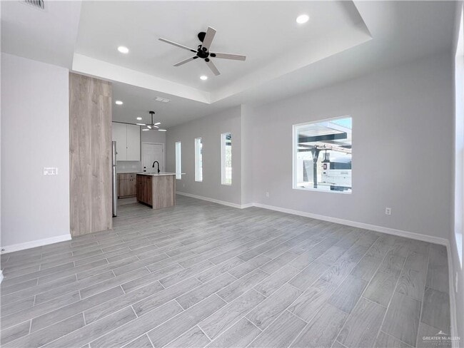 Building Photo - 10 Retama Ln