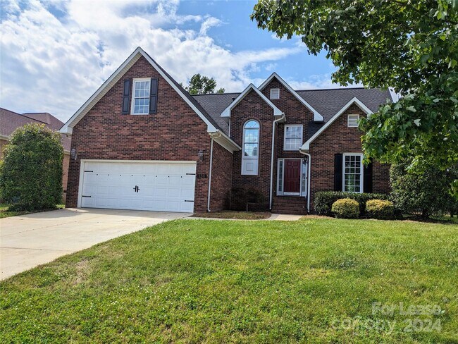 Building Photo - 136 River Birch Cir