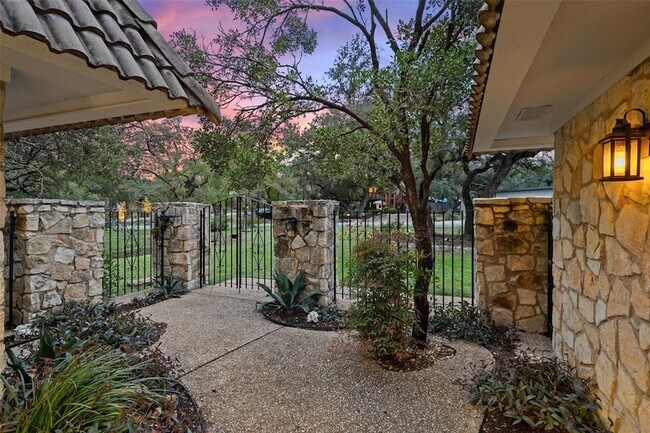 Foto del edificio - 113 Comet