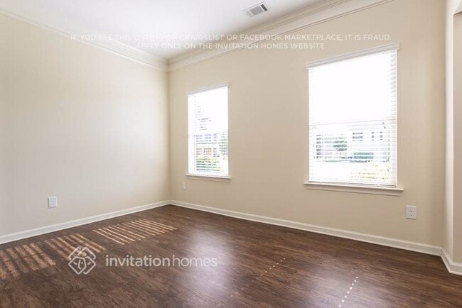 Foto del edificio - 4263 Violet Way Ct