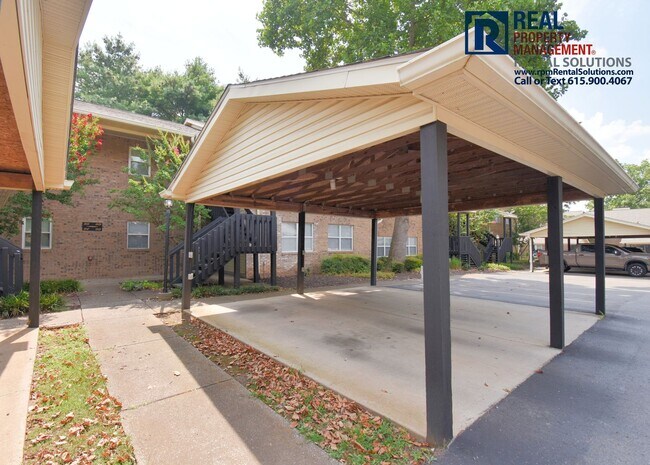 Foto del edificio - Adorable updated 3 bd 2 ba condo! Tons of ...