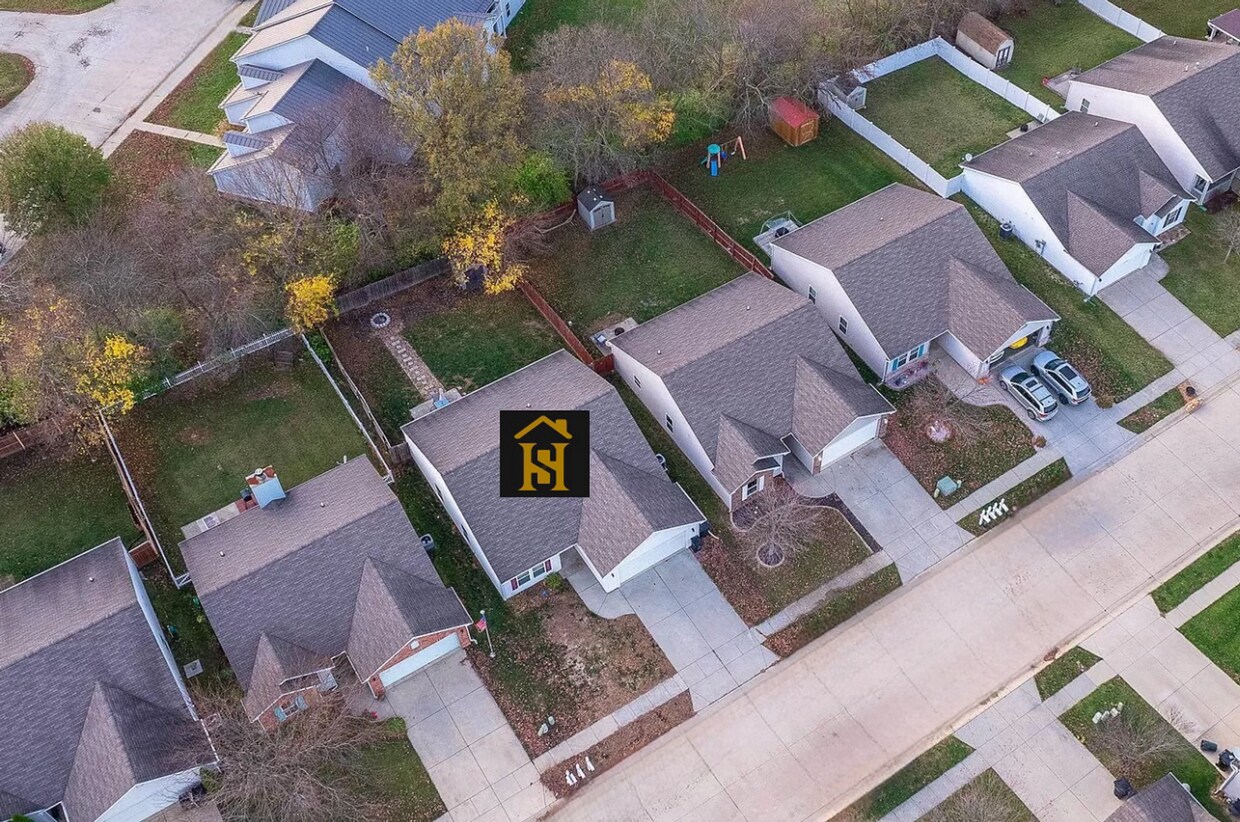 Building Photo - 3-bed Ranch Home in the Heart of South Laf...