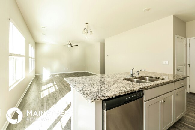 Foto del edificio - 12161 Old Dulin Farms Way