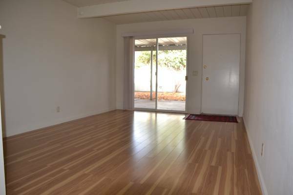 Primary Photo - 733 Sutter Ave
