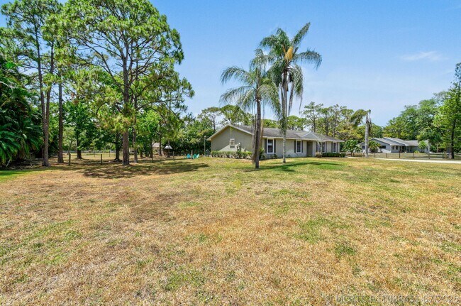 Building Photo - 15739 75th Way N