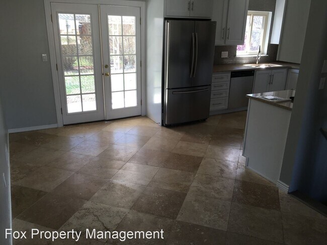 Foto del edificio - 5 br, 3 bath House - 9662 West 63rd Place