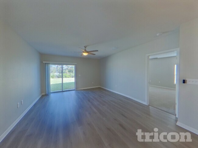 Foto del edificio - 11120 High Noon Trl