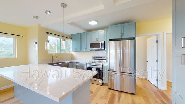 Building Photo - 1242 Mamalu St