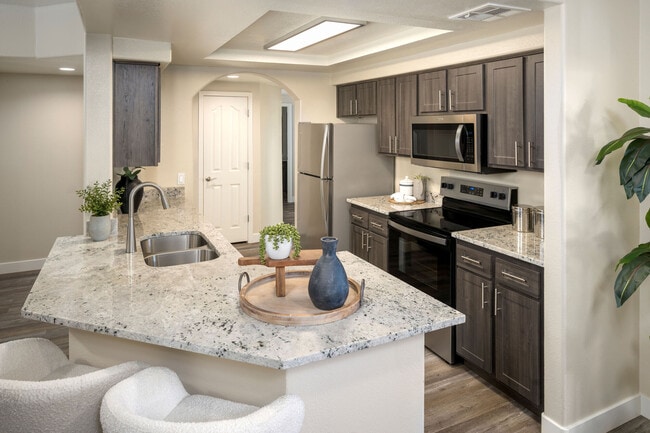 Building Photo - San Antigua In McCormick Ranch