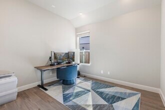 Building Photo - 16147 Sapphire Crst Dr