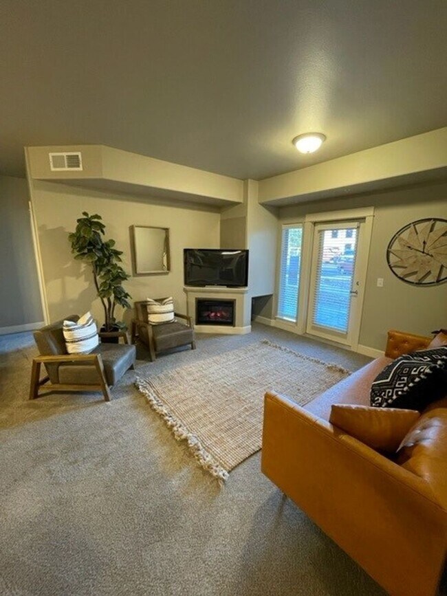 Interior Photo - The Reserve at Brookswood