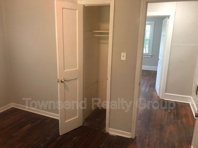 Building Photo - 2143 Culp Cir