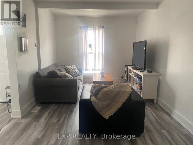 Photo du bâtiment - 4620 Lee Ave