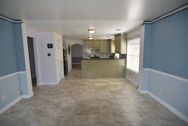 Foto del edificio - 7423 River Pines Dr