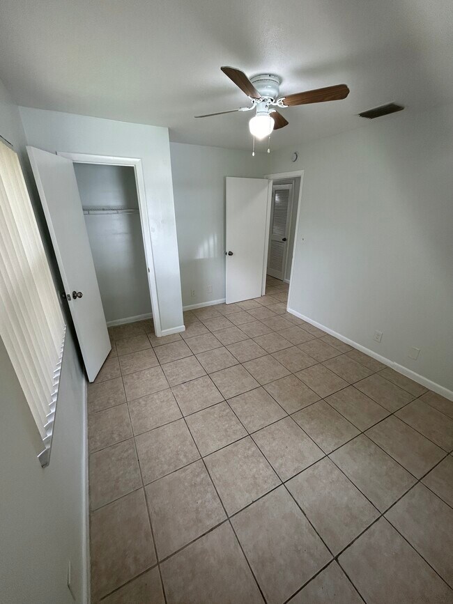 Building Photo - 3530 NW 114th Ln