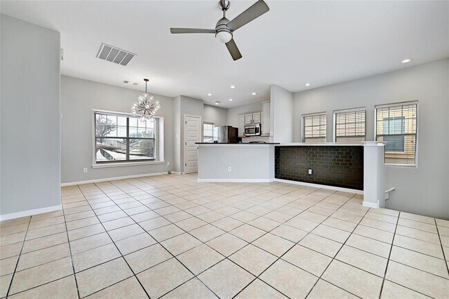 Building Photo - 2909 Saville Loop