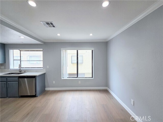 Foto del edificio - 11764 206th St