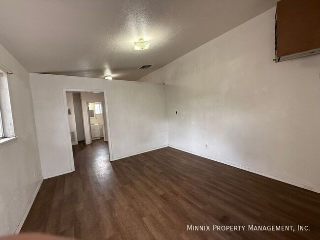 Building Photo - 1526 Yandell Dr
