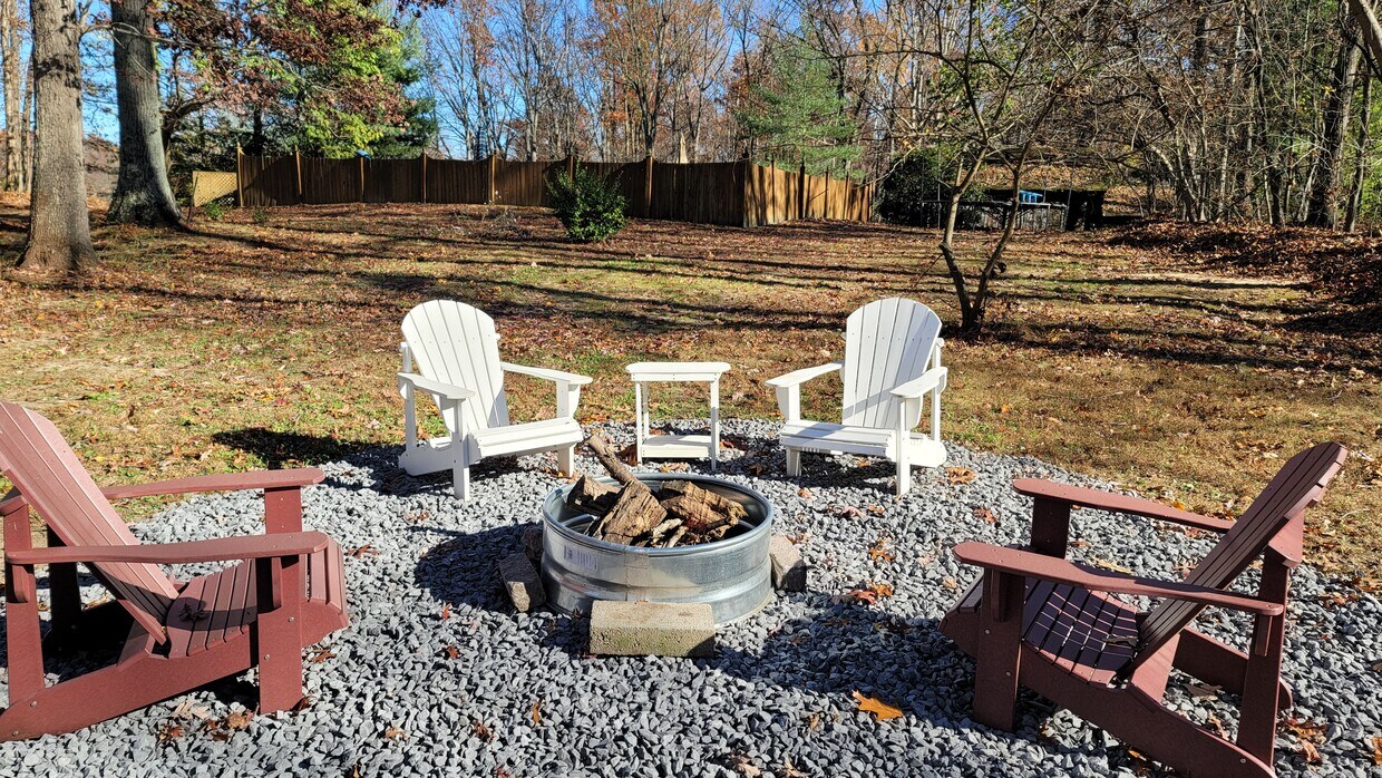 Foto principal - 7179 Bunker Hill Rd