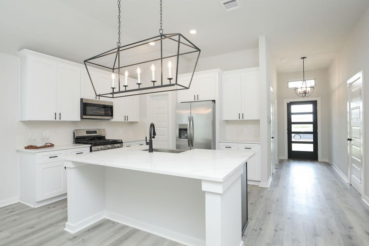 Foto del edificio - 1023 Santee Ct