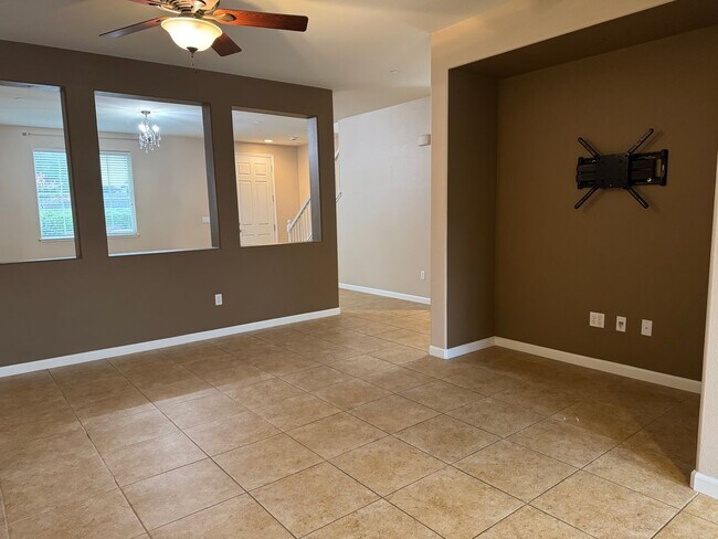 Foto del edificio - Corner lot Roseville property!