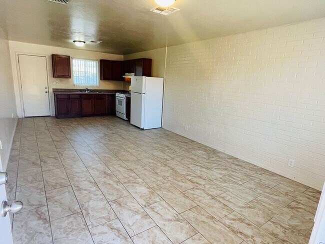 Foto del edificio - 3521 N Flowing Wells Rd