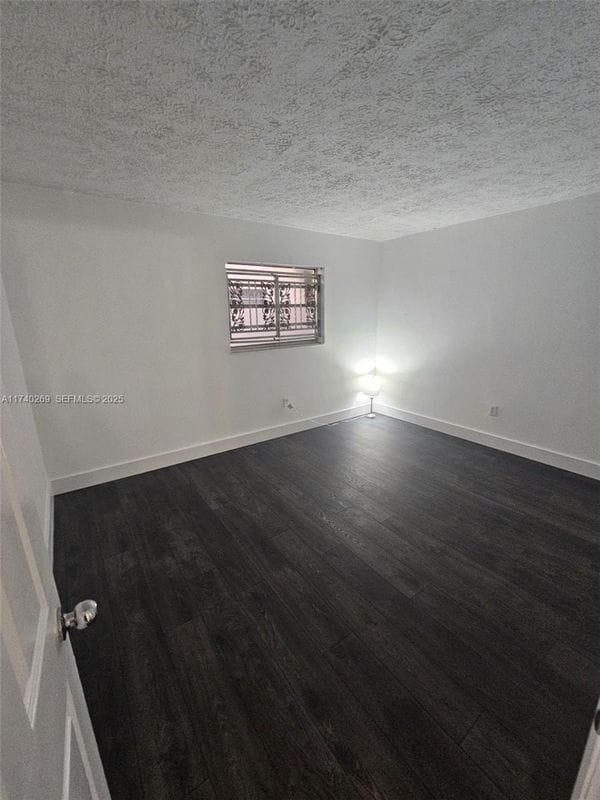 Foto del edificio - 6055 W 19th Ave