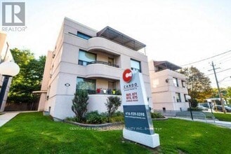 Building Photo - 869-869 Avenue Rd