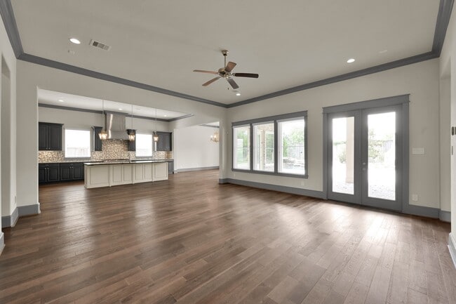 Foto del edificio - 2331 Bottlebrush Ln