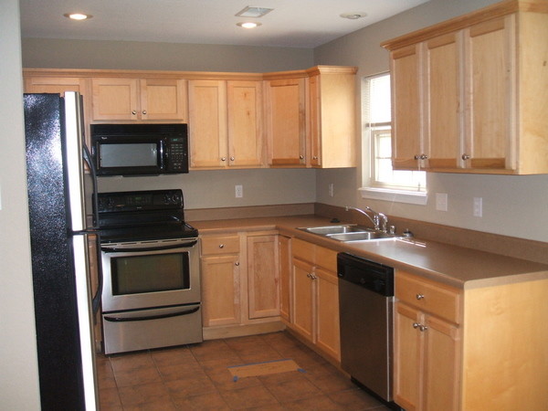 Building Photo - 1613 Latourette Ln