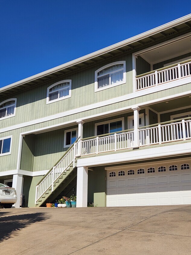 Foto principal - 361 Ehilani St