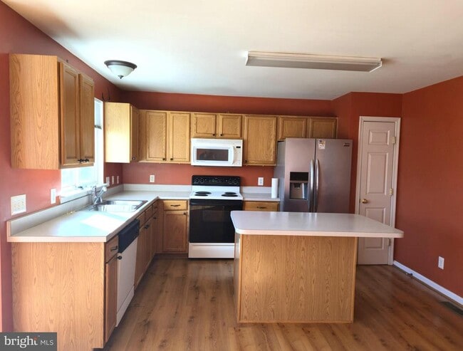 Building Photo - 157 Darling St