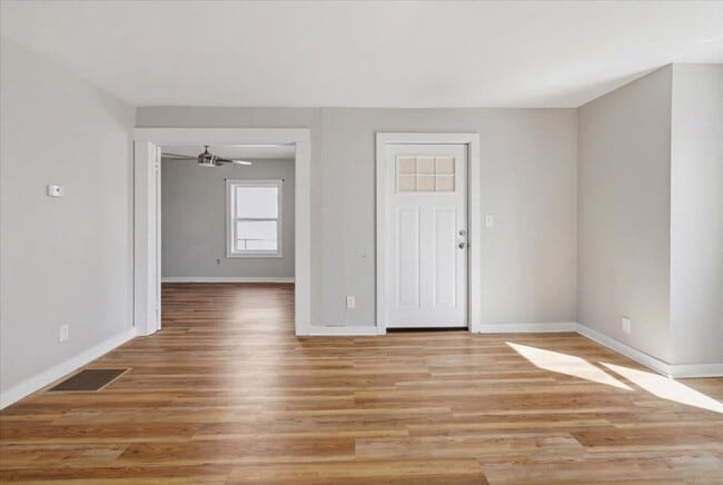 Building Photo - 1138 36th St