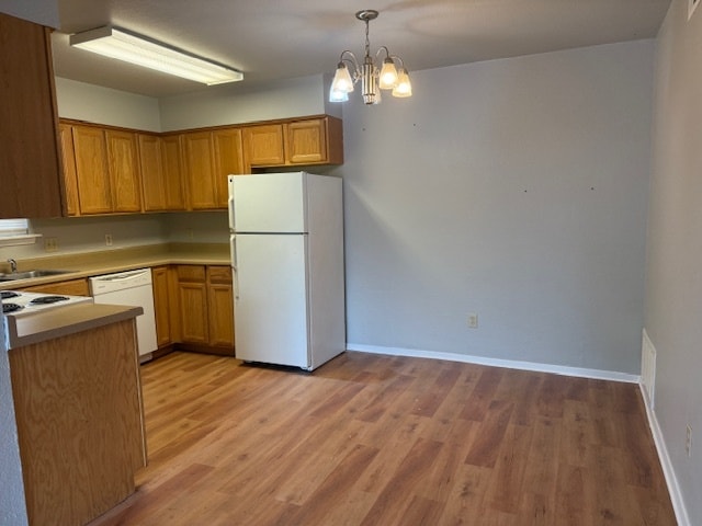 Kitchen/Dining - 4808 Wellesley Ave
