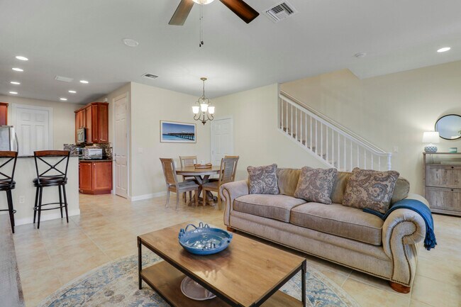 Foto del edificio - 1323 N Jeaga Dr