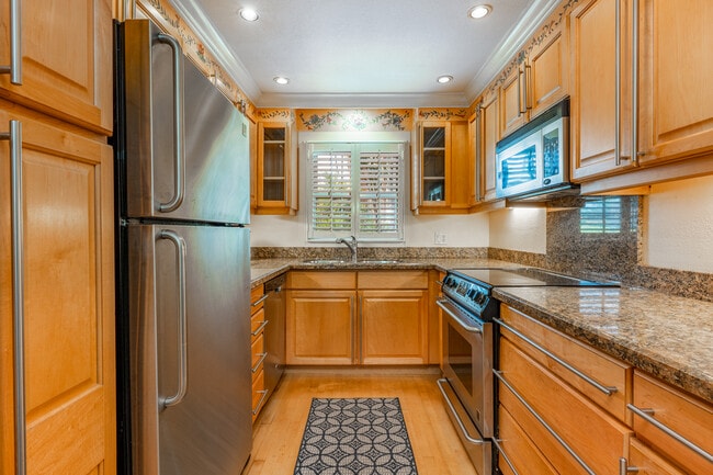 Building Photo - 372 Georgetown Dr