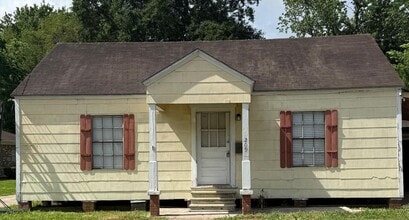 Building Photo - 209 N 22nd St