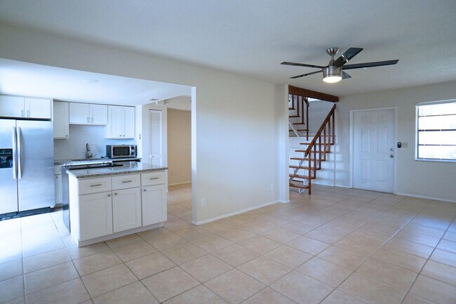 Foto del edificio - 4330 Lilac St