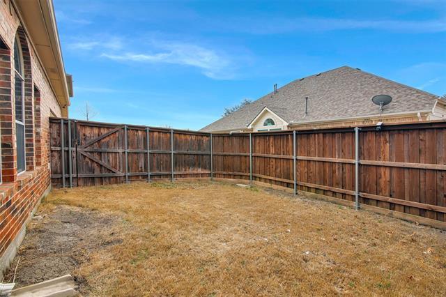 Building Photo - 9205 Regal Oaks Dr