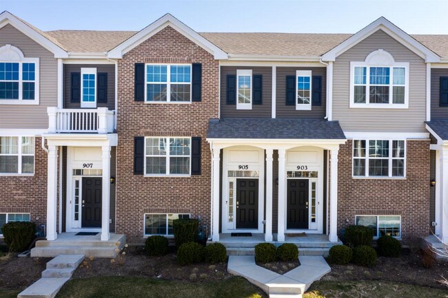 Building Photo - 905 Bradford Dr