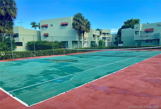 Foto del edificio - 11123 NW 7th St
