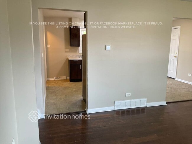 Foto del edificio - 5925 W 91st St