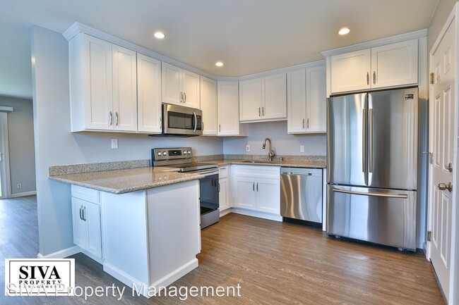 Building Photo - 2 br, 1 bath House - 2890 Union Ave - Duplex