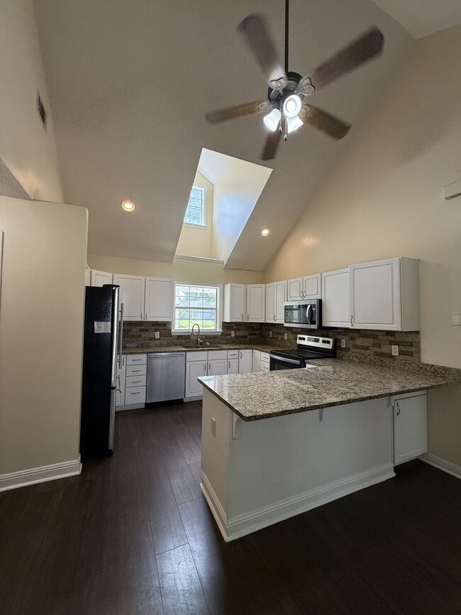 Building Photo - 23 Telfair Dr