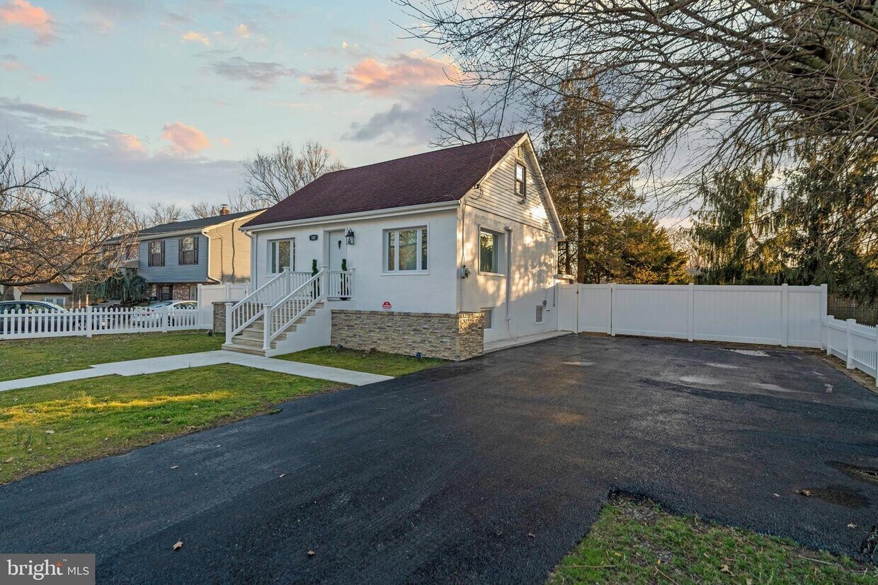 101 Olive St, Cherry Hill, NJ 08002 House Rental in Cherry Hill, NJ