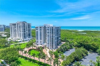 Building Photo - 6075 Pelican Bay Blvd